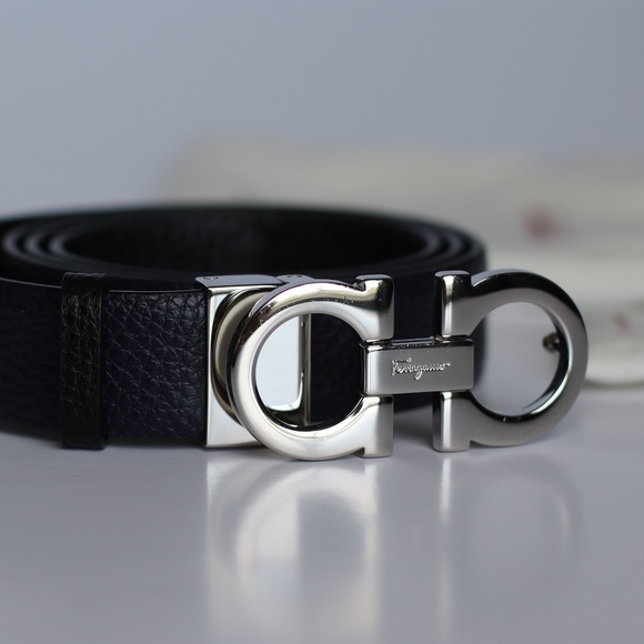 Salvatore Ferragamo Reversible and adjustable Gancini belt - Picture 11 of 16